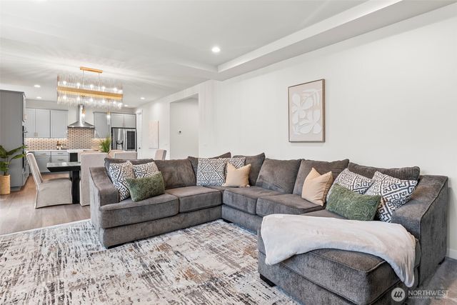 14205 56th Avenue Ct E, Puyallup, WA 98373