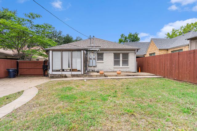 3233 Odessa Avenue, Fort Worth, TX 76109