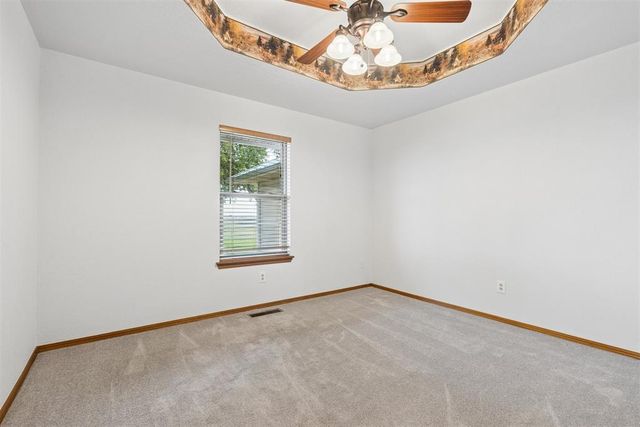 503 Moffat Road NE, Piedmont, OK 73078