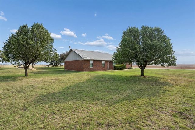 503 Moffat Road NE, Piedmont, OK 73078