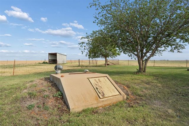 503 Moffat Road NE, Piedmont, OK 73078