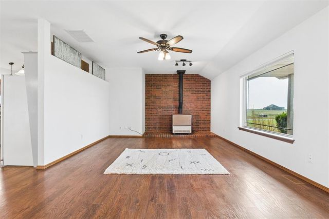503 Moffat Road NE, Piedmont, OK 73078