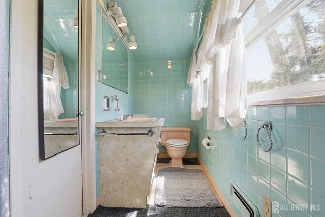 467 Lincoln Avenue, Highland Park, NJ 08904