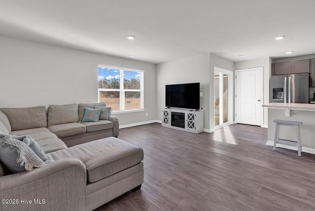 4577 E Coast Lane, Shallotte, NC 28470