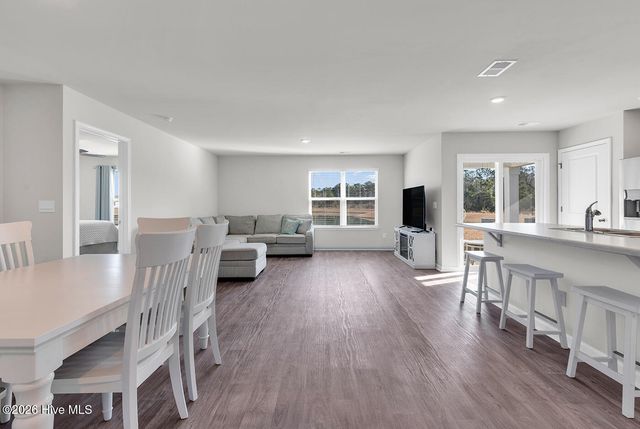 4577 E Coast Lane, Shallotte, NC 28470