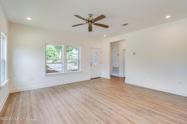 13469 Mary Avenue, Gulfport, MS 39503