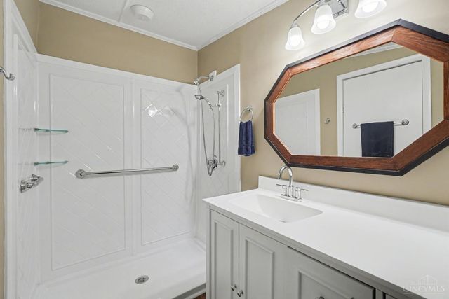 1571 Crosstown Road, Sterling Twp, OH 45176