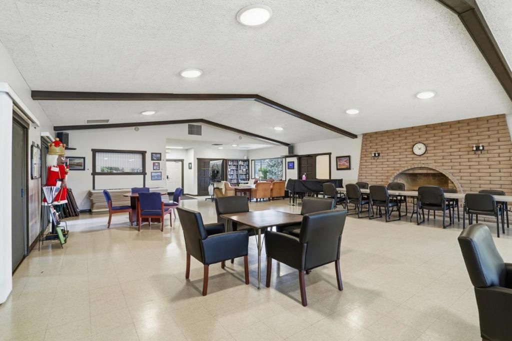 Image 31 of property listing at 433 Sylvan Avenue, Mountain View, CA 94041