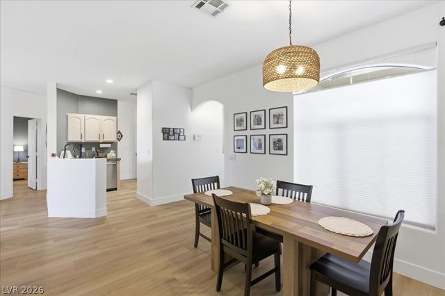 1700 Hills Of Red Drive 204, Las Vegas, NV 89128