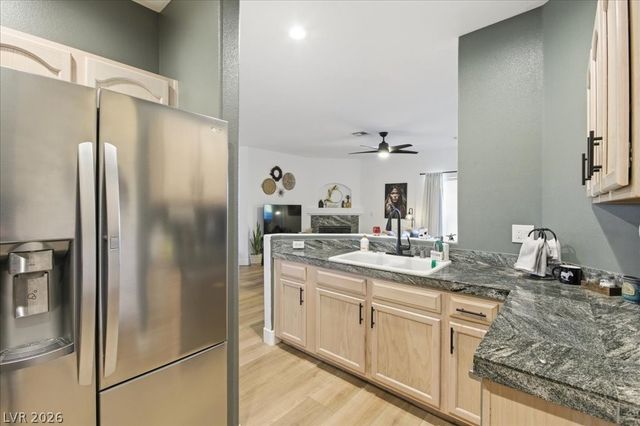 1700 Hills Of Red Drive 204, Las Vegas, NV 89128