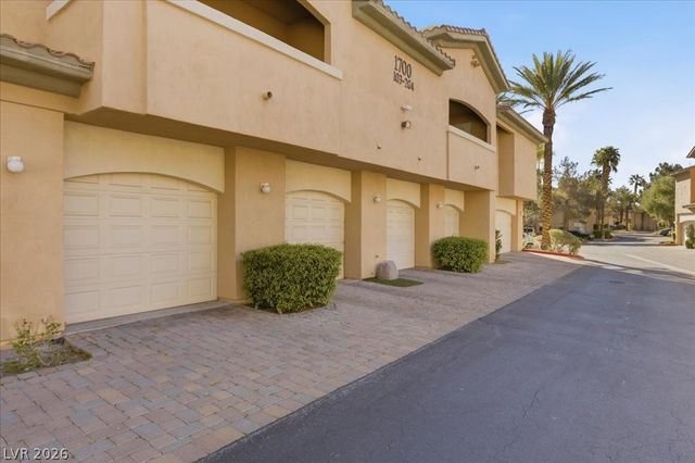 1700 Hills Of Red Drive 204, Las Vegas, NV 89128