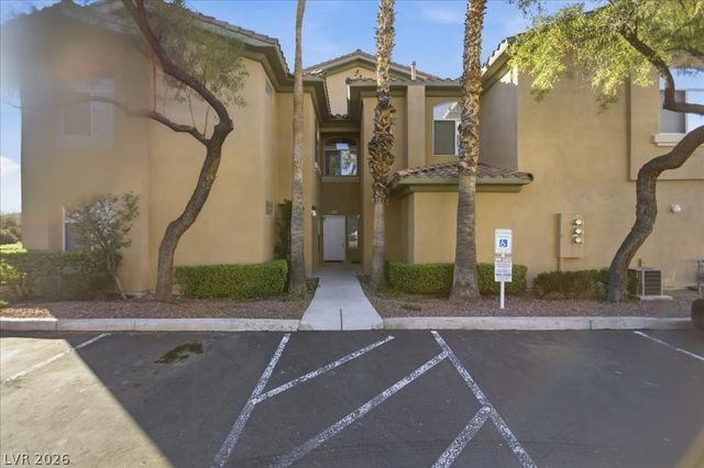 1700 Hills Of Red Drive 204, Las Vegas, NV 89128