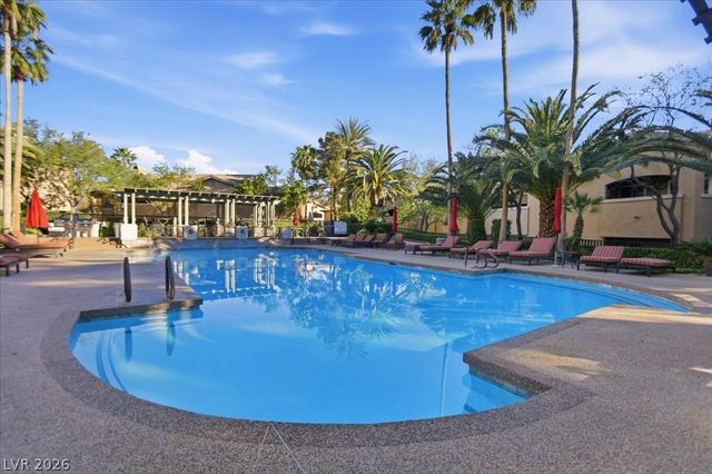 1700 Hills Of Red Drive 204, Las Vegas, NV 89128