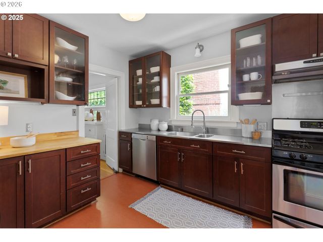 436 Se 44TH Ave, Portland, OR 97215