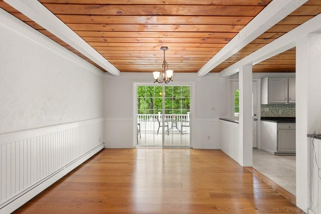 901 Haverhill St, Rowley, MA 01969