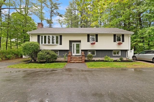 901 Haverhill St, Rowley, MA 01969