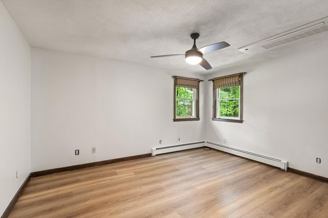 901 Haverhill St, Rowley, MA 01969