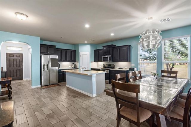 3504 Sadie Drive, Yukon, OK 73099