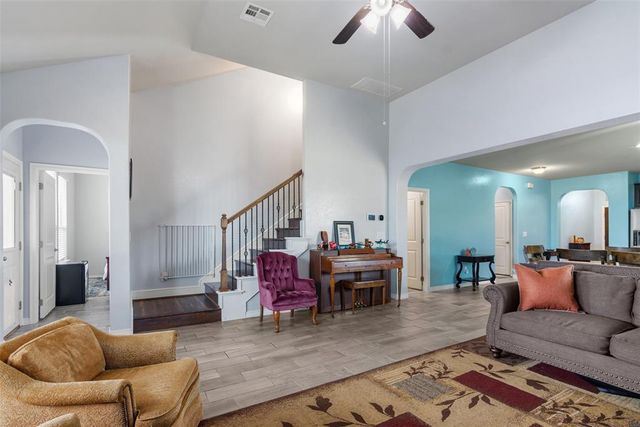 3504 Sadie Drive, Yukon, OK 73099
