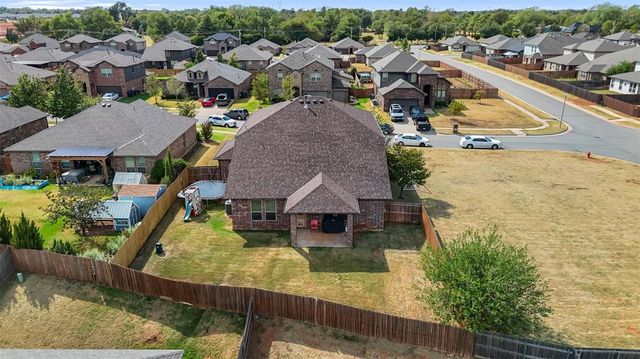 3504 Sadie Drive, Yukon, OK 73099