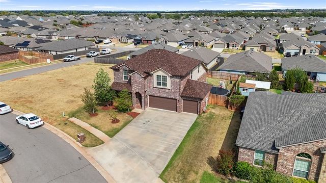 3504 Sadie Drive, Yukon, OK 73099