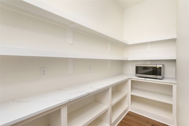 1350 SE Menlo Drive, Waukee, IA 50263