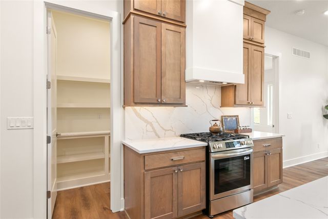1350 SE Menlo Drive, Waukee, IA 50263