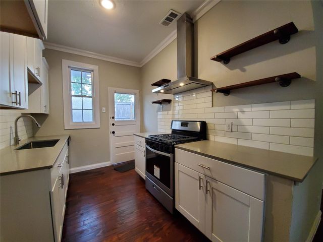 925 E 41st ST B, Austin, TX 78751