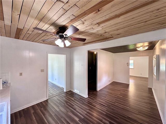 1920 Robinwood St, Union Twp, PA 16101