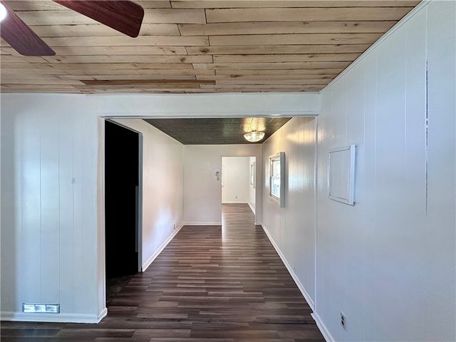 1920 Robinwood St, Union Twp, PA 16101