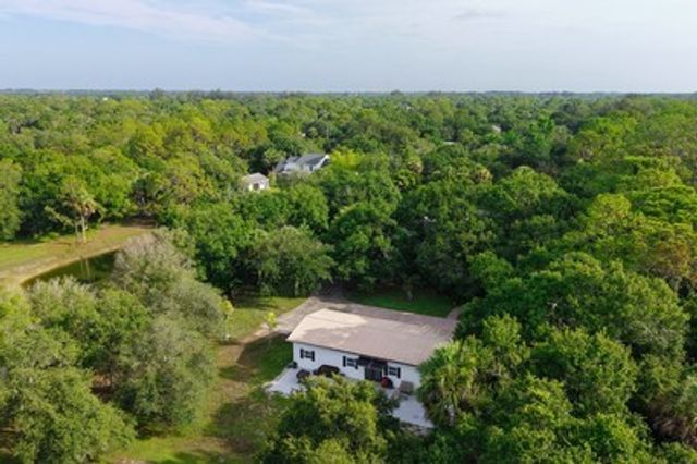 6235 4th Street, Vero Beach, FL 32968