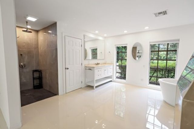 6235 4th Street, Vero Beach, FL 32968