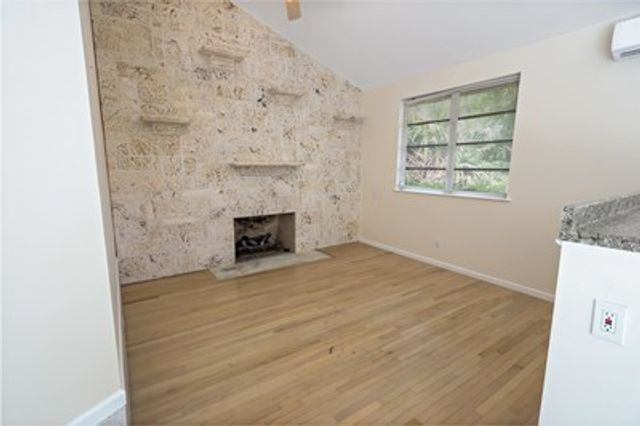 6235 4th Street, Vero Beach, FL 32968