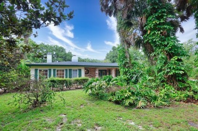 6235 4th Street, Vero Beach, FL 32968