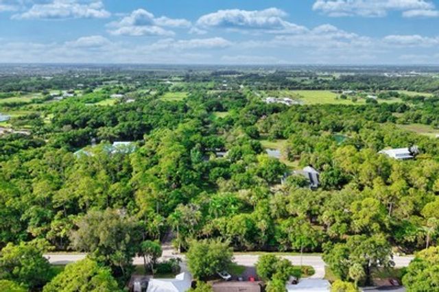 6235 4th Street, Vero Beach, FL 32968