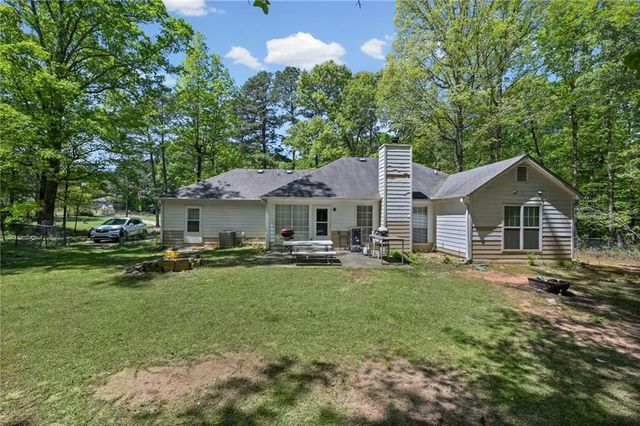 365 Cook Drive, Ellenwood, GA 30294