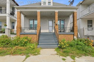 2405 Neibel Street, Hamtramck, MI 48212
