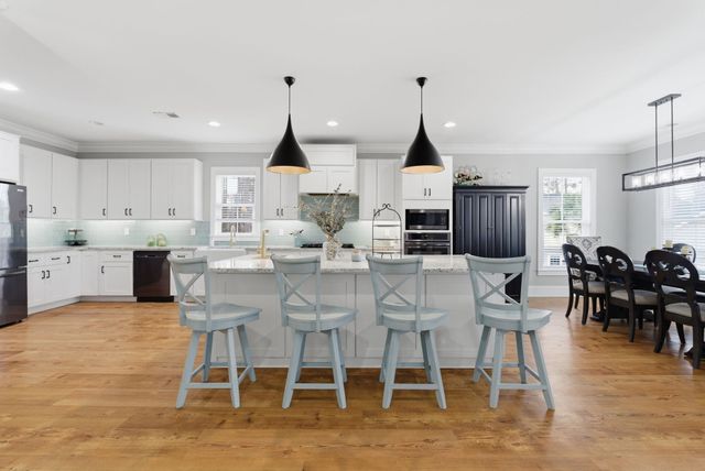 613 Collins Creek Dr., Murrells Inlet, SC 29576