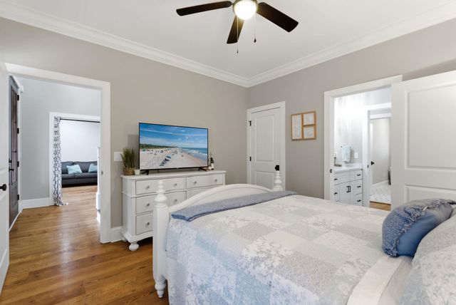 613 Collins Creek Dr., Murrells Inlet, SC 29576