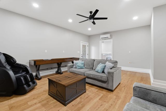 613 Collins Creek Dr., Murrells Inlet, SC 29576