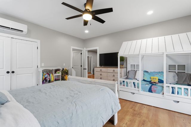 613 Collins Creek Dr., Murrells Inlet, SC 29576