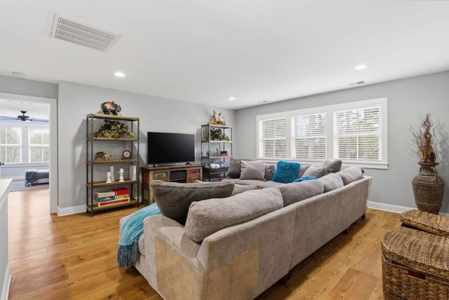 613 Collins Creek Dr., Murrells Inlet, SC 29576