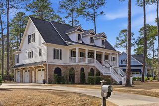 613 Collins Creek Dr., Murrells Inlet, SC 29576