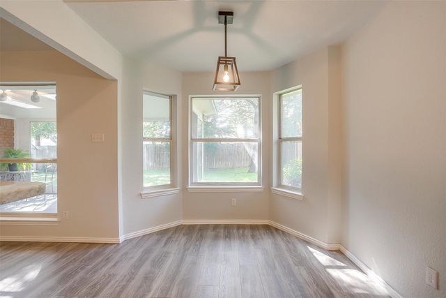 692 High Crest Drive, Azle, TX 76020