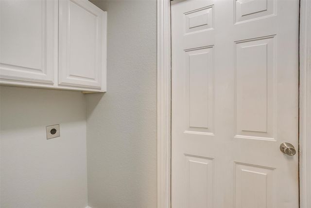 692 High Crest Drive, Azle, TX 76020