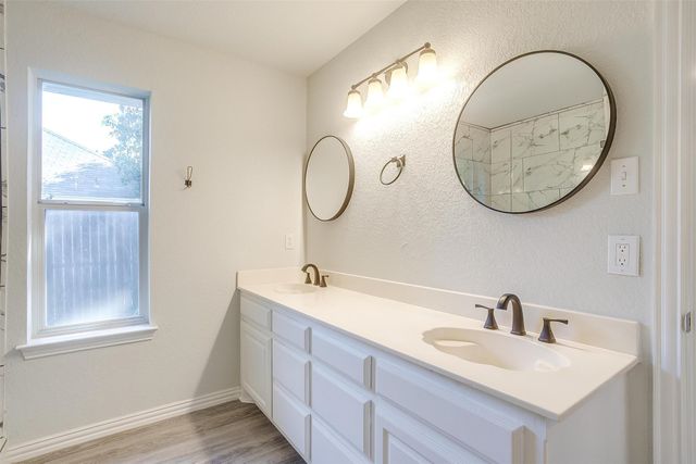 692 High Crest Drive, Azle, TX 76020