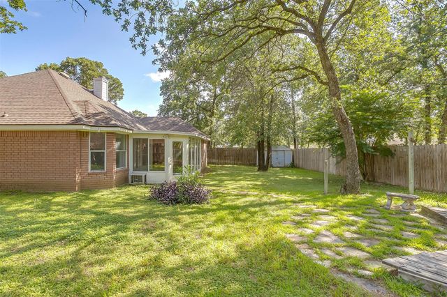 692 High Crest Drive, Azle, TX 76020