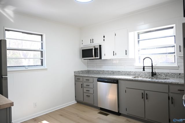 3814 Melody Circle NE, Huntsville, AL 35811