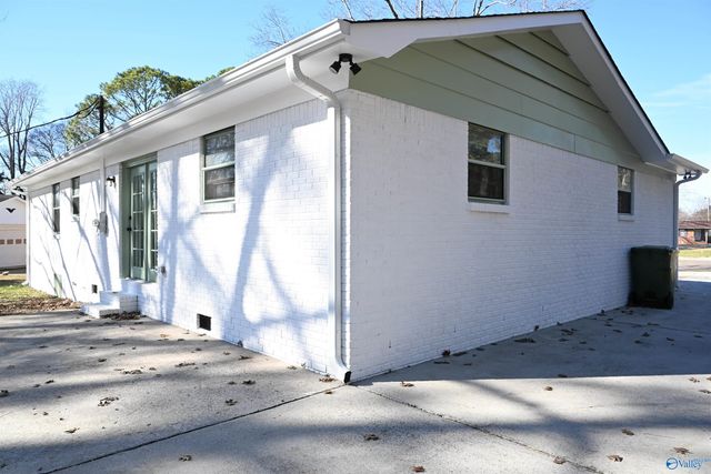 3814 Melody Circle NE, Huntsville, AL 35811