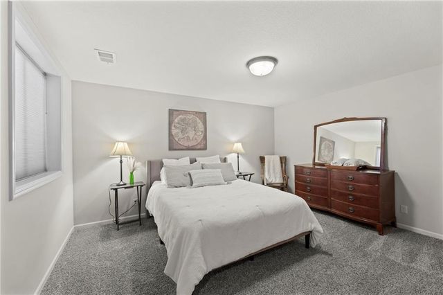 16336 S Twilight Lane, Olathe, KS 66062